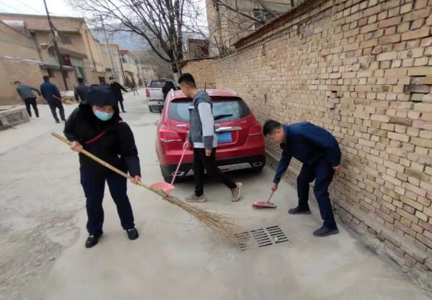 开云网页版登录入口-开云（中国）
团委开展“学雷锋义务清扫活动”(图2)