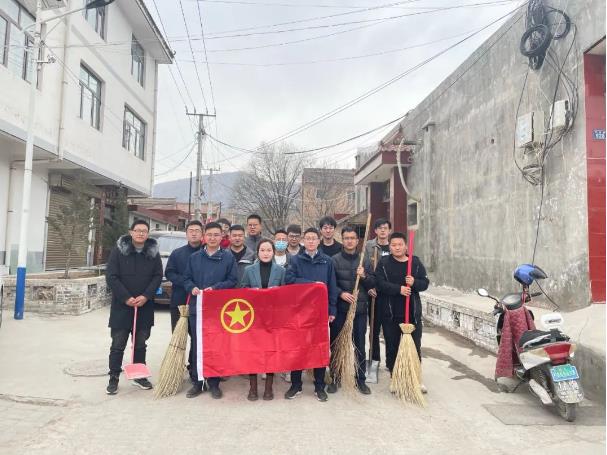 开云网页版登录入口-开云（中国）
团委开展“学雷锋义务清扫活动”(图3)