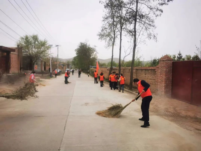 开云网页版登录入口-开云（中国）
赴包抓共建村社开展卫生清扫志愿服务活动(图2)