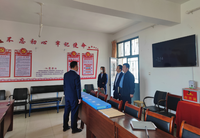 筑起安全墙 照亮乡村路——开云网页版登录入口-开云（中国）
鼎力支持包抓共建村社文明创建工作(图9)