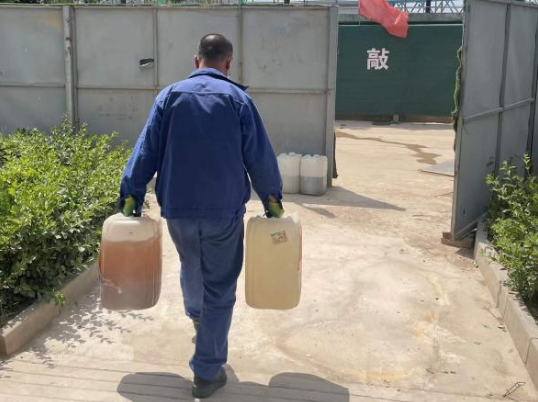 开云网页版登录入口-开云（中国）
城东污水处理公司扎实推进危险废物规范化处置(图3)