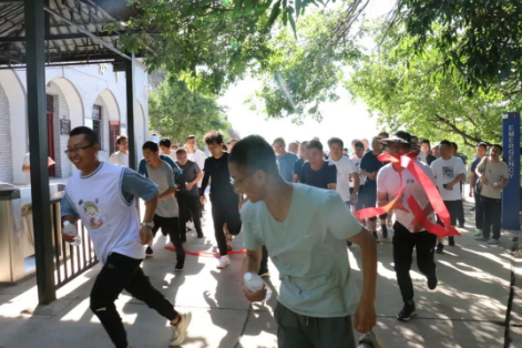 助力文旅市场 展示产投风采——开云网页版登录入口-开云(中国)
组织开展员工登山比赛活动(图2) 助力文旅市场 展示产投风采——开云网页版登录入口-开云(中国)
组织开展员工登山比赛活动(图2)